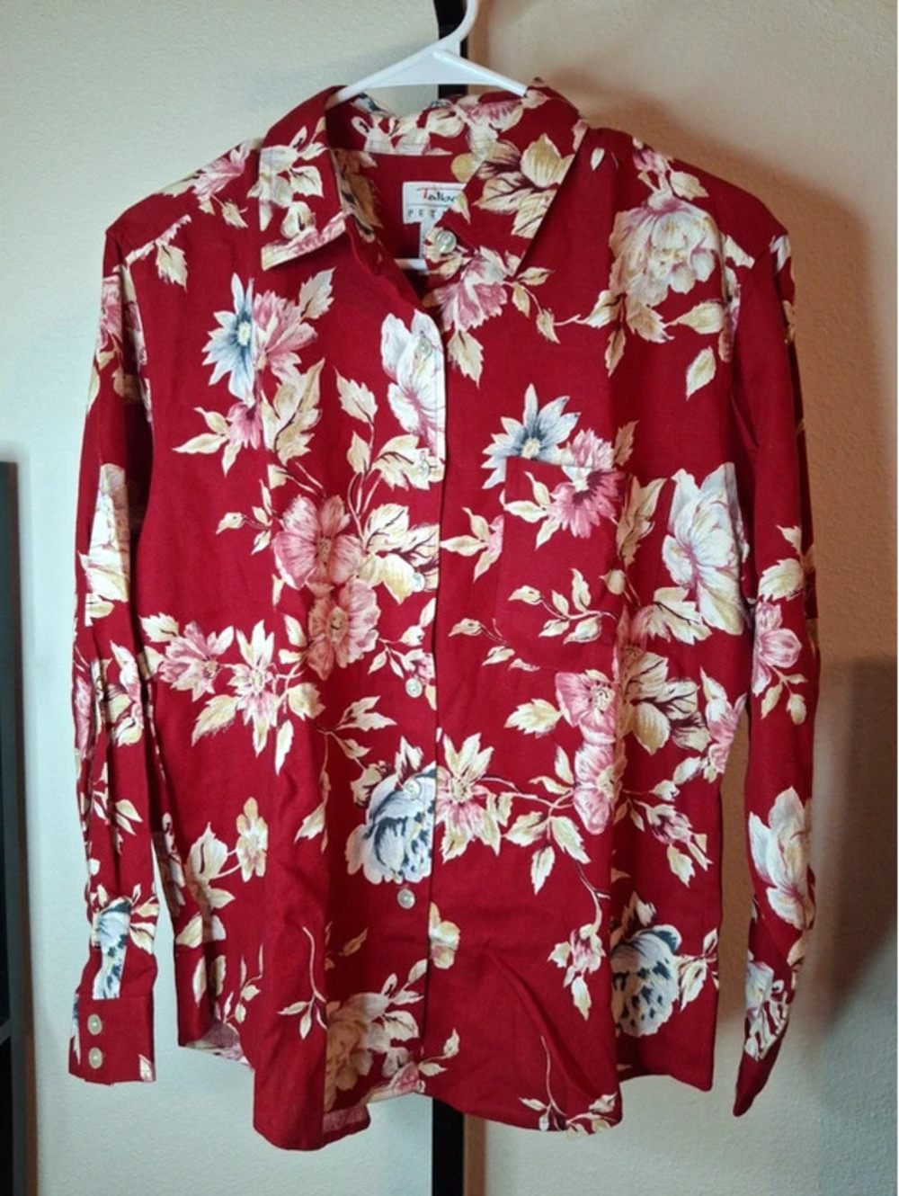 Vintage Talbots Petites red floral button-down blouse size PS